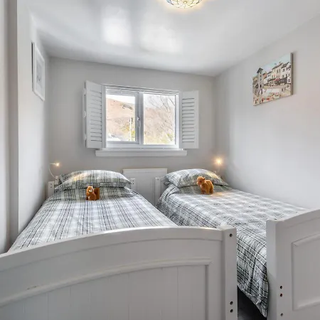 4 Peartree Braithwaite