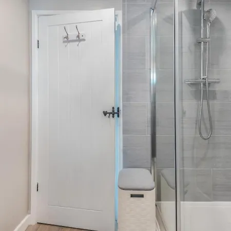 2 Bed In Oc-p31730